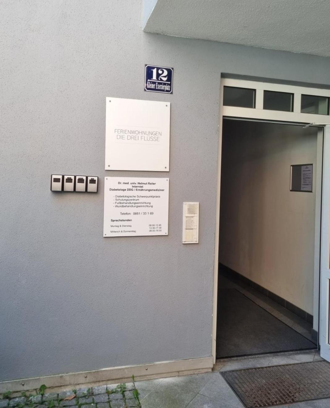 Wohnung Inn - Im Zentrum, Kueche, Parkplatz, Ruhig Gelegen Passau Kültér fotó