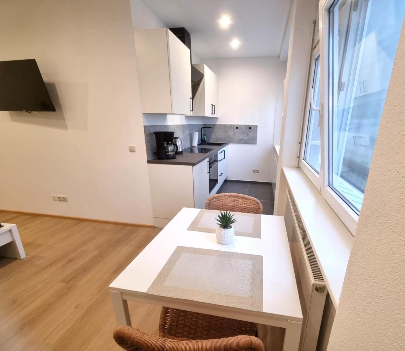 Wohnung Inn - Im Zentrum, Kueche, Parkplatz, Ruhig Gelegen Passau Kültér fotó